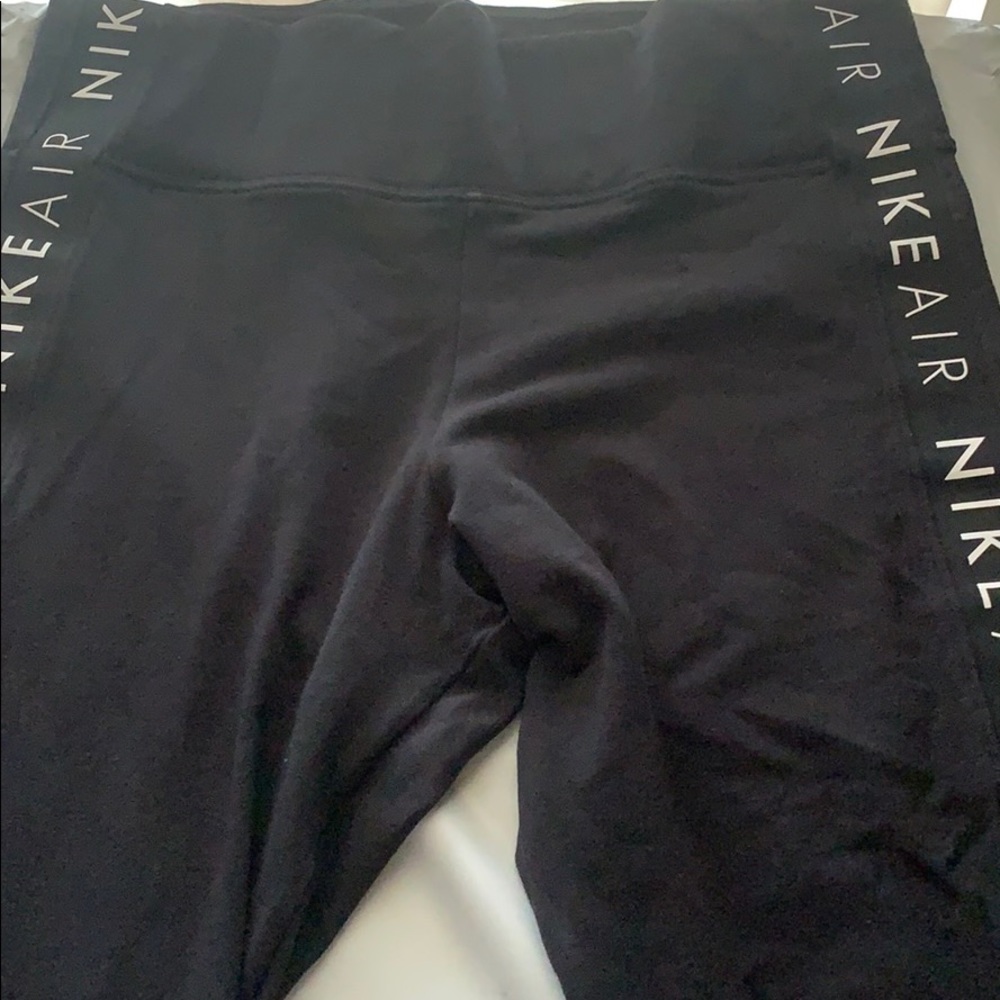 Black nike